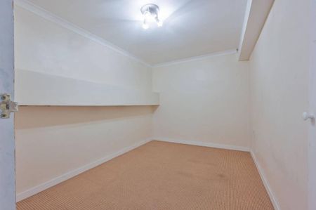 4 bedroom terraced house to rent - Photo 2