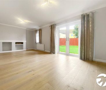 4 bedroom end of terrace house to rent - Photo 5