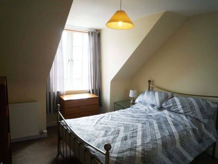 1 McKenzie Place, High Street, Old Aberdeen, AB24 3EG - Photo 2