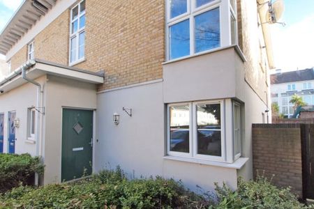 Princess Court Revere Way, Ewell, KT19 - Photo 5