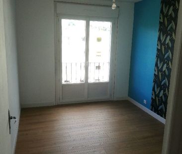 Quimper 2 pièces 51m2 3ème et dernier étage - Photo 3