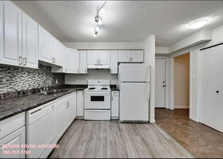 #309 8117 114 Avenue Northwest - Photo 5