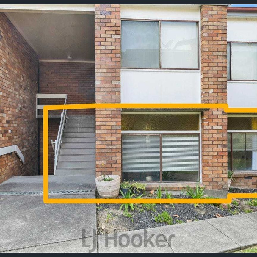 Convenient and Low Maintenance Living - Photo 1