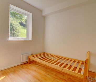 2 bedroom flat to rent, - Photo 1