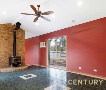 Spacious 4-Bedroom Family Home in a Quiet Court Location - Photo 2