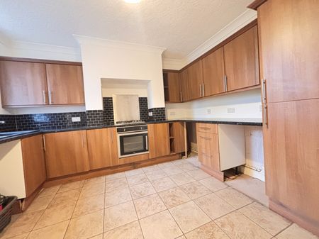 Titchfield Street, Mansfield, NG19 - Photo 5