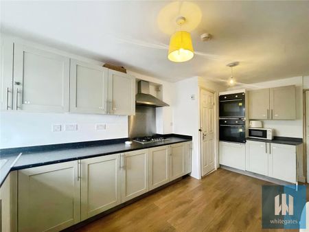 1 bedroom in a house share to rent - Photo 5