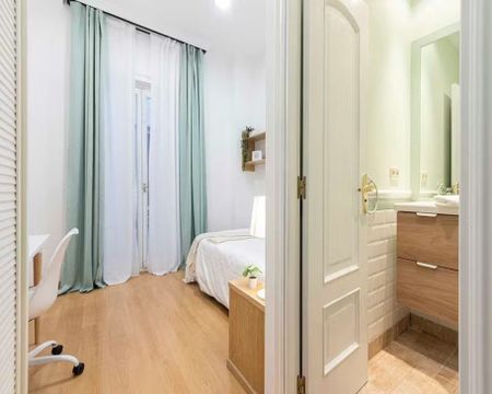 Calle de San Lorenzo, Madrid, Community of Madrid 28004 - Photo 5