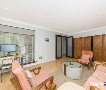 The Complete Family Package in Bayswater - Photo 2