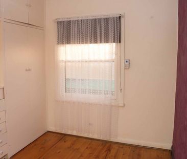 Quaint Cottage Living - Photo 4