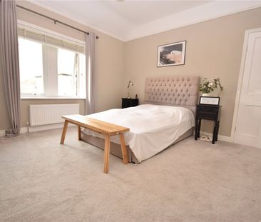 11a, Ashtofts Mount, Guiseley, Leeds, West Yorkshire, LS20 9DB - Photo 1