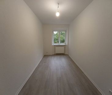 Geräumige, frisch renovierte, 3 Raumwohnung, wartet auf neue Mieter - Photo 1