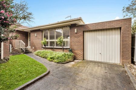 Charming Unit in the heart of Ferntree Gully - Photo 3