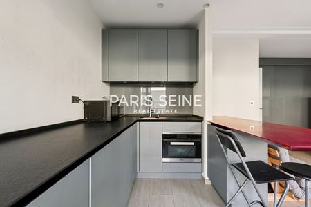 ** VANEAU ** Magnifique studio avec petit balcon extérieur ! - Photo 3
