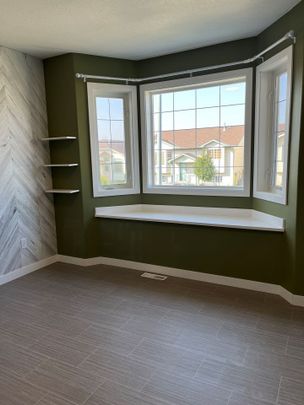 125 Sunridge Avenue - Photo 1