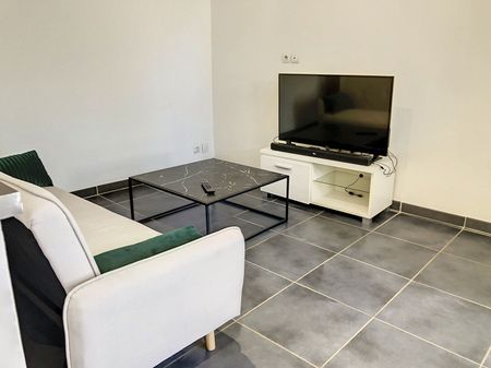 Apartment - Photo 2