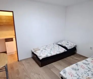 Pronájem bytu 1+kk, 18 m - Fotografie 1