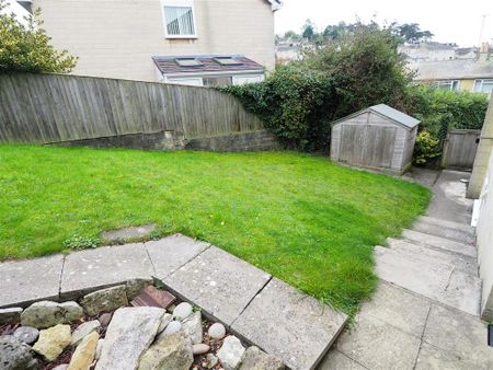 6 bedroom terraced house to rent - Photo 5