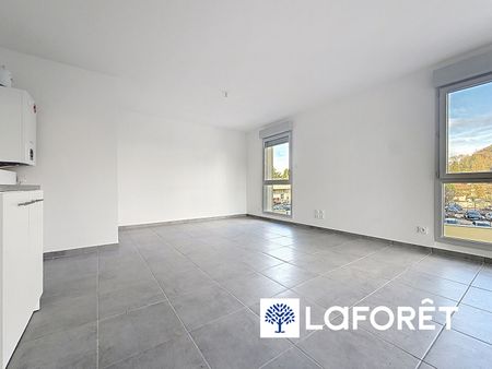 Appartement T3 près de BOURGOIN JALLIEU à louer - Photo 2