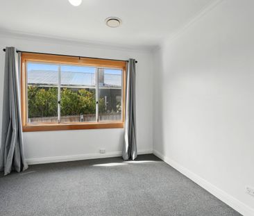 Tidy Family home in a great location - Photo 3