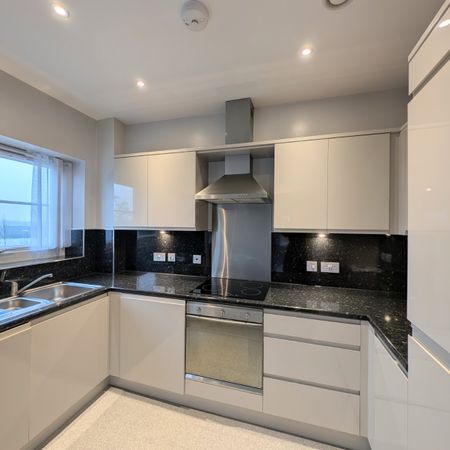 2 bedroom apartment to rent - Photo 3