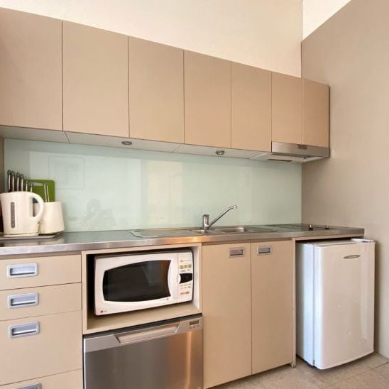 Fully Furnished Studio Apartment - Photo 1