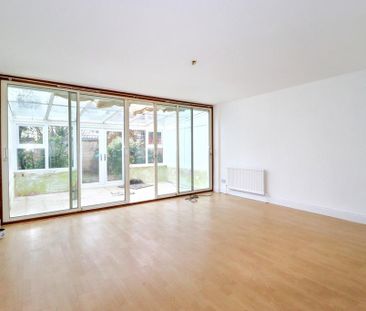 3 bedroom terraced house to rent - Photo 2