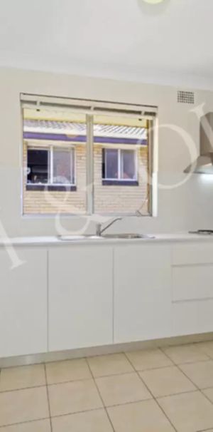 2/17 Tintern Road, Ashfield - Photo 1