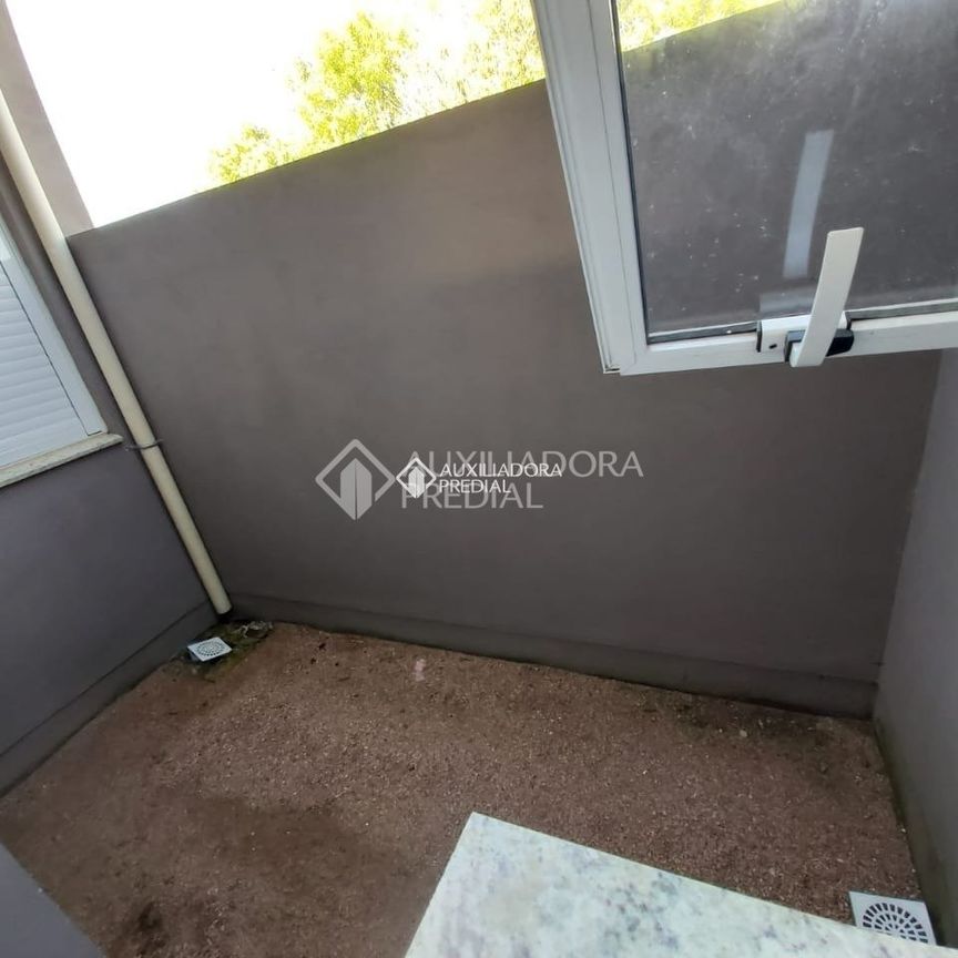 Casa com 2 quartos e 57m² para alugar em Ponta Grossa, Porto Alegre. - Photo 1