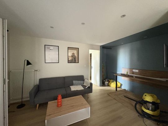 APPARTEMENT T2 MEUBLE A ROANNE - ALBERT THOMAS - Photo 1