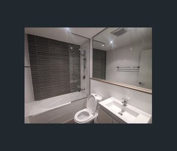 2 bedroom apartment with huge study and fantastic balcony view, onl... - Photo 3