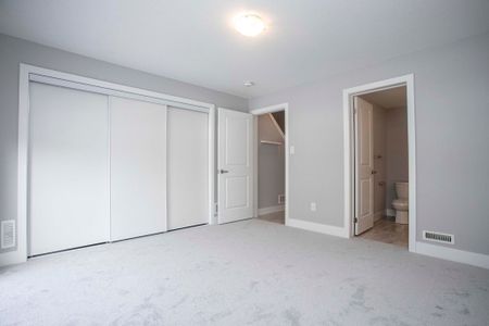 For Lease - 2048 Meadowgate Boulevard, London South, Ontario - Photo 3