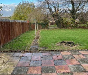 2 bedroom semi-detached house to rent - Photo 2