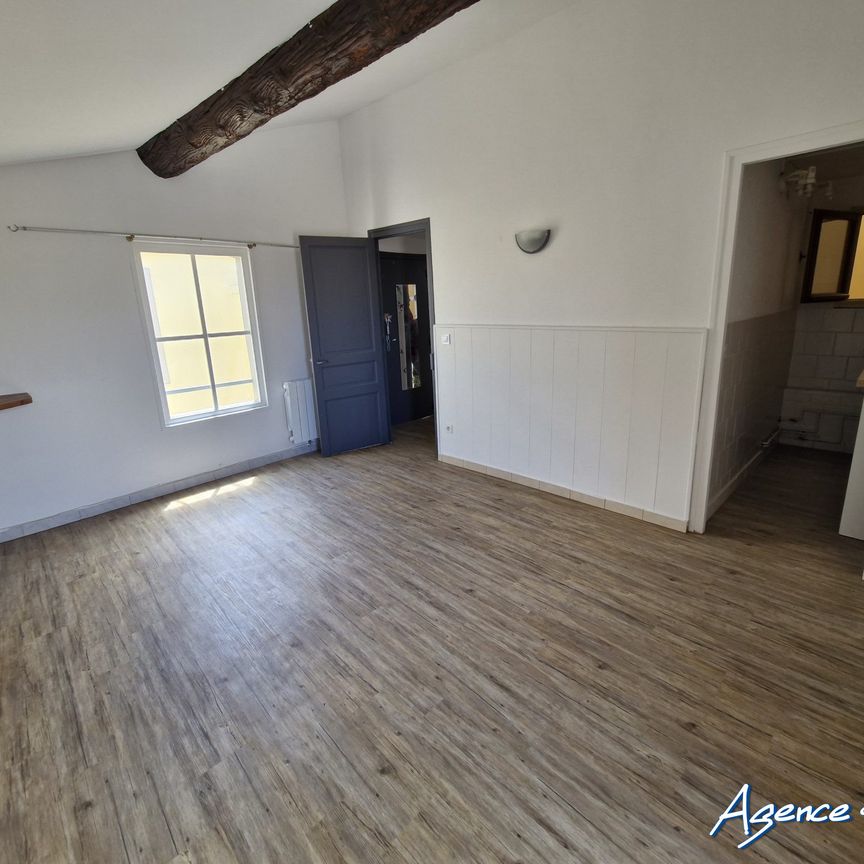 Location Appartement 2 pièces 33m² LEZIGNAN CORBIERES 11200 - Photo 1