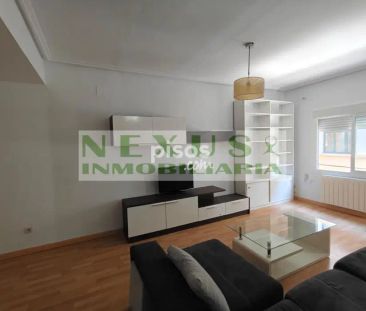 Piso en alquiler en Centro - Foto 4