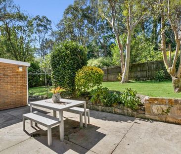 Leafy Family Home in a Prime Frenchs Forest Location - Photo 3