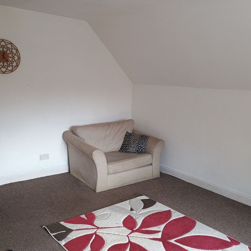 1 Bed Flat, Stoughton Road, LE2 - Photo 1