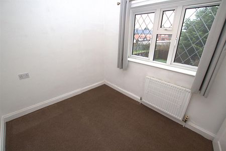 3 bedrooms House for Sale - Photo 2