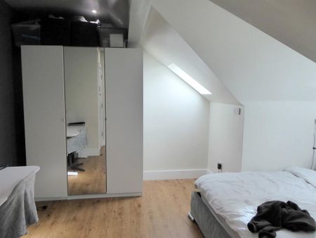 7 bedroom terraced house to rent - Photo 3