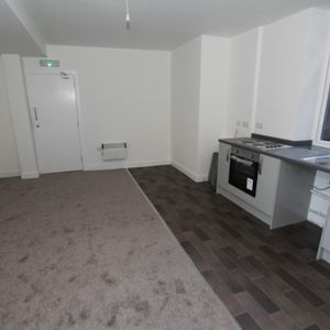 1 Bedroom Flat, Chester - Photo 2