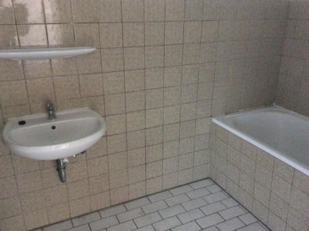 Hochparterre mit Balkon - Photo 4