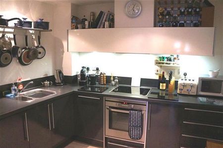 2 bedroom apartment to rent - Photo 5