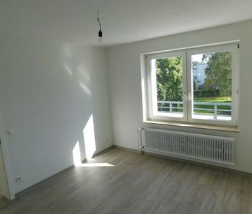 Achtung sofort einzugsbereite Wohnung mit großem Balkon! Ideal als ... - Photo 4