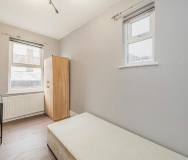 Fulham Broadway, SW6, London - Photo 3