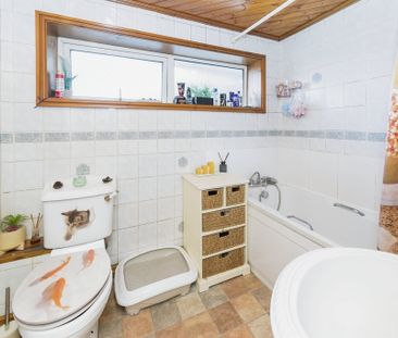 Loveletts, Crawley - Photo 4