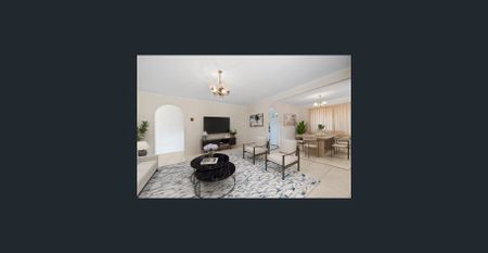 Spacious Family Home - Photo 4