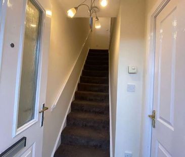 The Gardens, Middleton, Leeds, LS10 - Photo 2