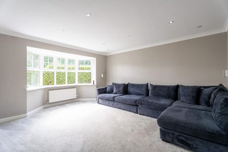 4 bedroom detached house to rent - Photo 5