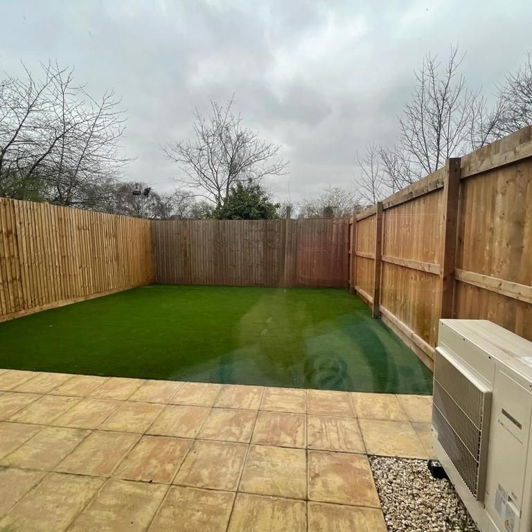 4 bedroom terraced house to rent - Photo 1
