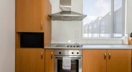 Ready to move in - fully furnished house - Photo 3